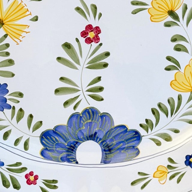 Vintage Italian Majolica Hand-Painted Floral Oval Serving Platter by Il Bargello For Sale - Image 4 of 8