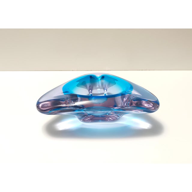 1970s Large Triangular Blue Murano Glass Trinket Bowl, Italy, 1970s For Sale - Image 5 of 9