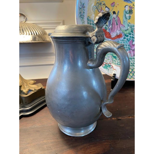 18th Century Flemish Pewter Pear Shaped Flagon Kan Inscribed Count De Buisseret For Sale - Image 4 of 13