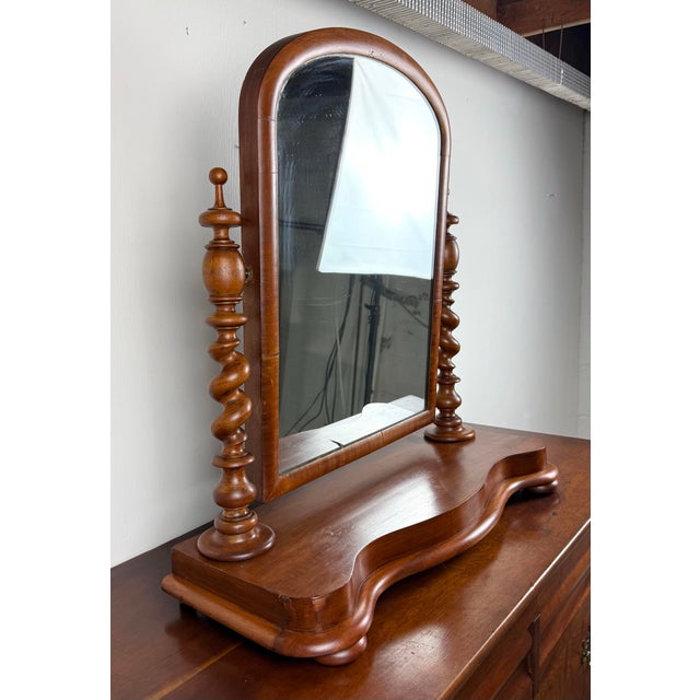 American 19th Century Antique Mahogany Barley Twist Tabletop Gentlemen’s Shaving / Vanity Mirror For Sale - Image 3 of 12