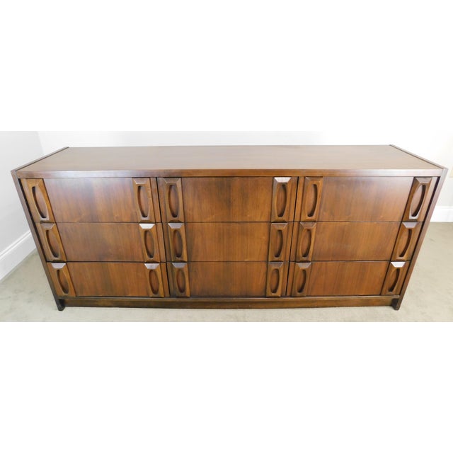 Mid Century Modern Walnut 9 Drawer Long Dresser Chairish