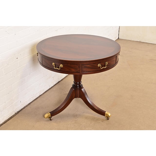 English Baker Furniture Georgian Flame Mahogany Pedestal Drum Side Table or Tea Table, Newly Refinished For Sale - Image 3 of 14