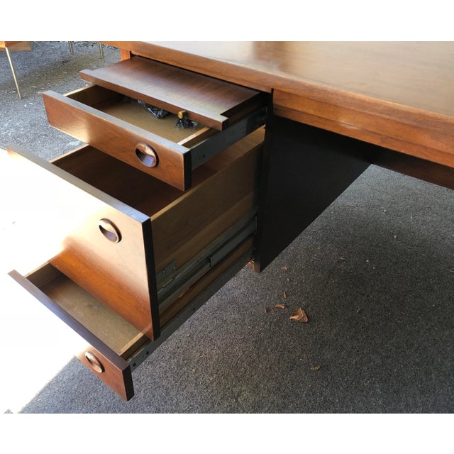 Edward Wormley 1960s Mid-Century Modern Edward Wormley for Dunbar Executive Desk For Sale - Image 4 of 13