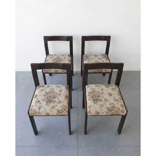 Vintage Modern Minimalist Chairs, 1970s, Set of 4, in Very Good conditions. Designed 1970 to 1979
