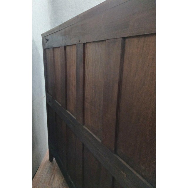 Louis XV Style Walnut Display Bookcase For Sale - Image 4 of 7