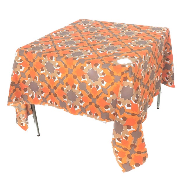 1970s Vera Neumann "Gray Optic Flower" Cotton Tablecloth For Sale In Miami - Image 6 of 12