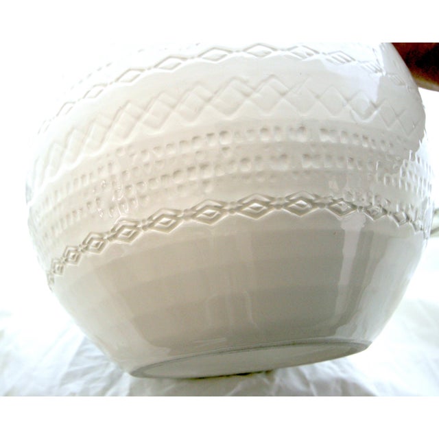 Fine Italian Ceramiche Tadinate Cream Sgraffito Mid-Century Ball Vase For Sale - Image 4 of 15