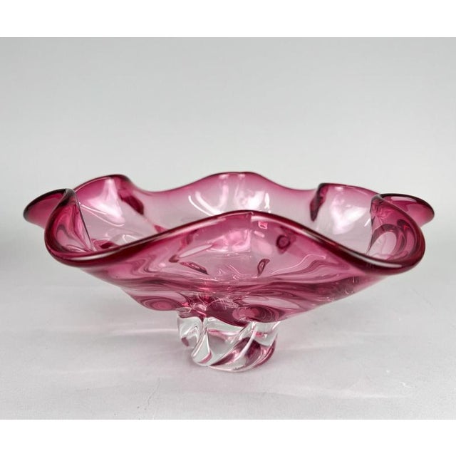 Vintage Art Glass Bowl attributed to Josef Hospodka for Chribska Glassworks, 1960s For Sale - Image 4 of 4