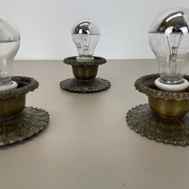 Brutalist Art Deco Bronze Wall Light, France 1920s, Set of 2 For Sale - Image 11 of 18