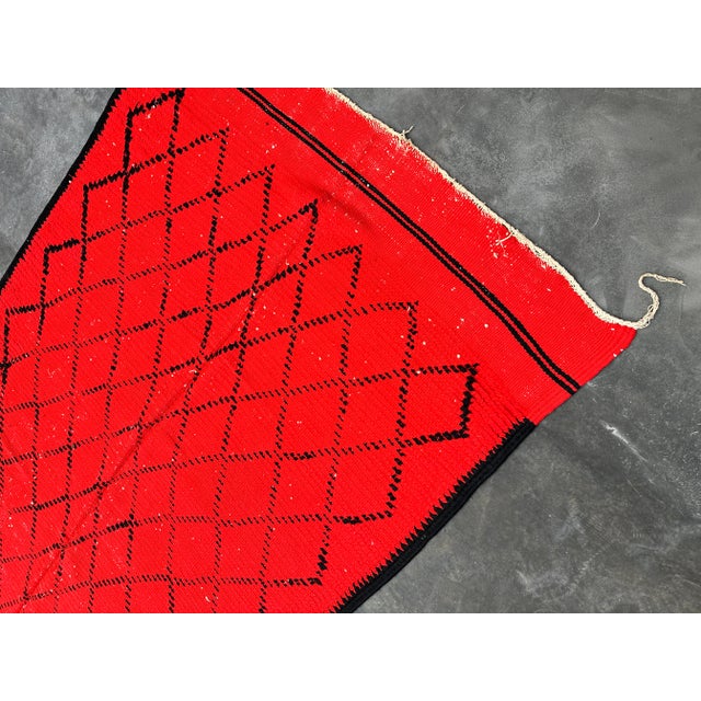 Textile 1980s Moroccan Red Large Rug - 4'12" X 11'8" Ft For Sale - Image 7 of 8