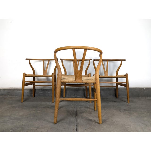 Wood Set of 4 Mid Century “Wishbone” Chairs by Hans J. Wegner for Carl Hansen, C1970 For Sale - Image 7 of 18