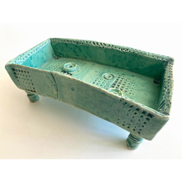Vintage 1980's Organic Modernist Studio Art Pottery Abstract Footed Rectangle Decorative Bowl For Sale - Image 11 of 13
