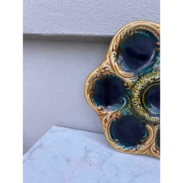 Rustic French Green Majolica Oyster Plate, Circa 1900 For Sale - Image 3 of 4