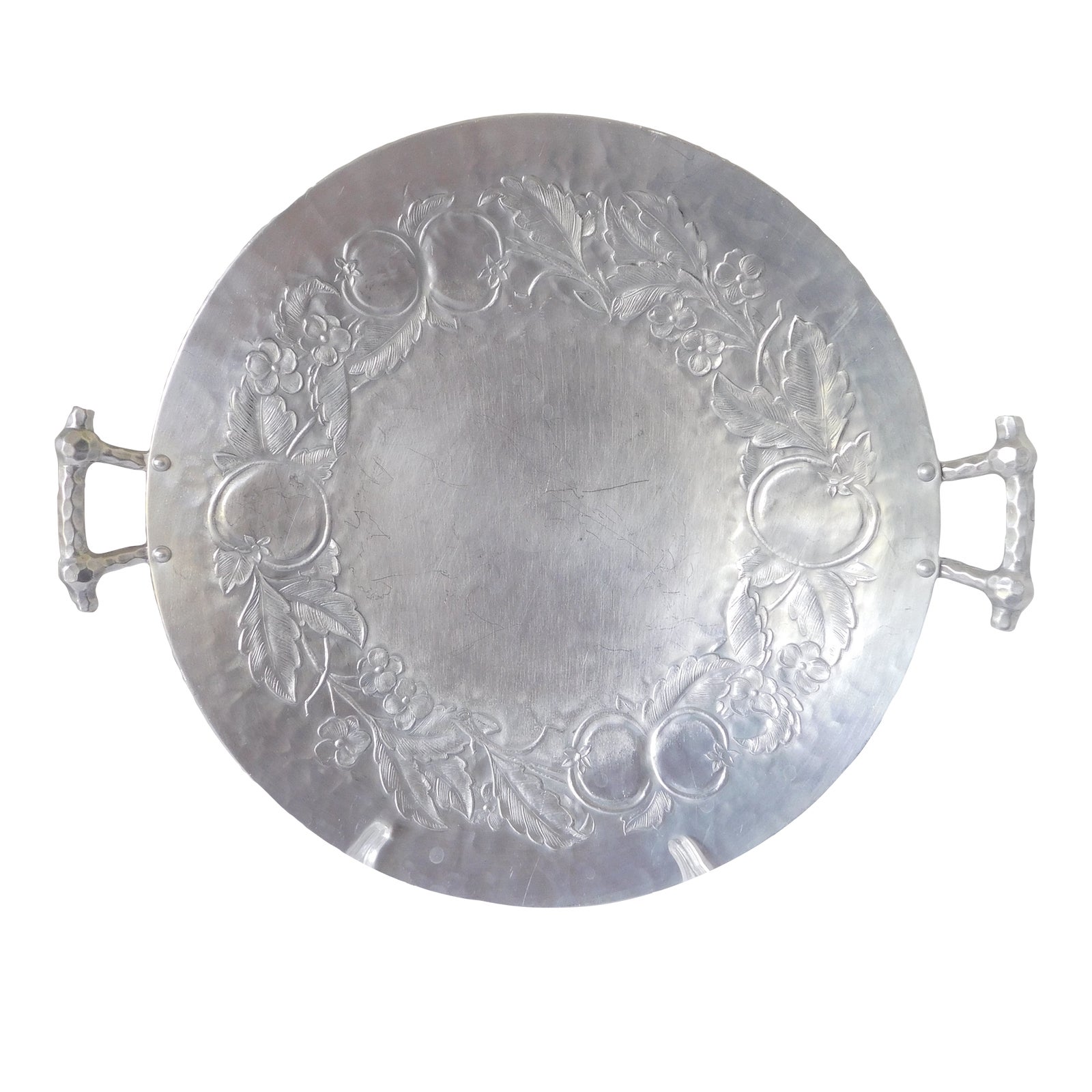 1940s Everlast Aluminum Metal Hammered Round Vintage Serving Tray With Handles