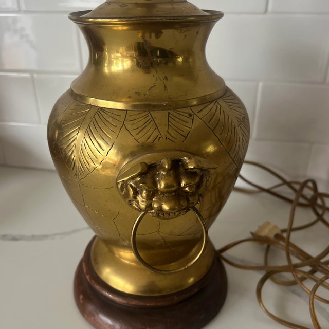 Mid 20th Century Mid 20th Century Brass Foo Dog Tobacco Leaf Table Lamp For Sale - Image 5 of 8