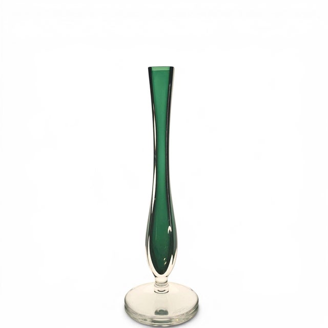 Val Saint-Lambert Signed Val Saint Lambert Emerald Green Cased Crystal Soliflore Vase, Belgium 9.5" For Sale - Image 4 of 11
