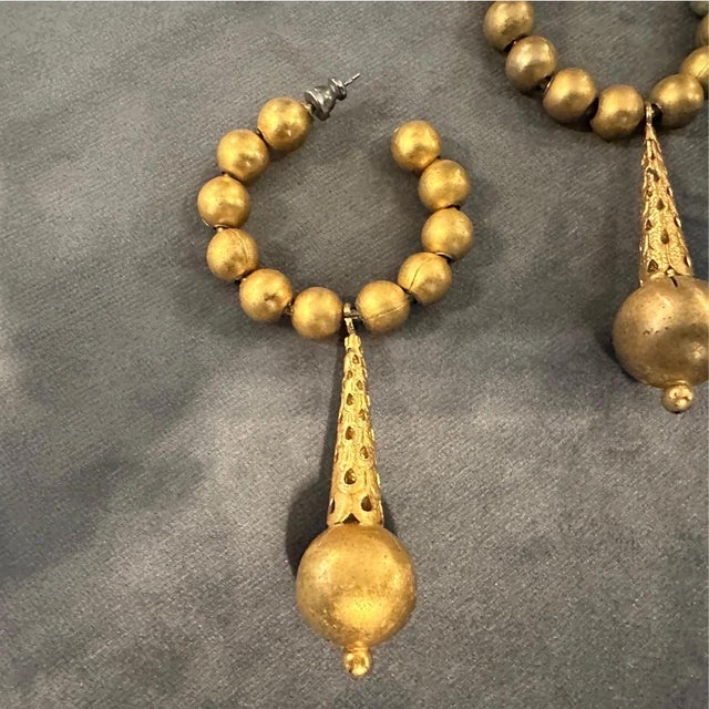 A Set of 1980s Costume Jewelry Gilt Metal Italian Earrings For Sale - Image 9 of 9