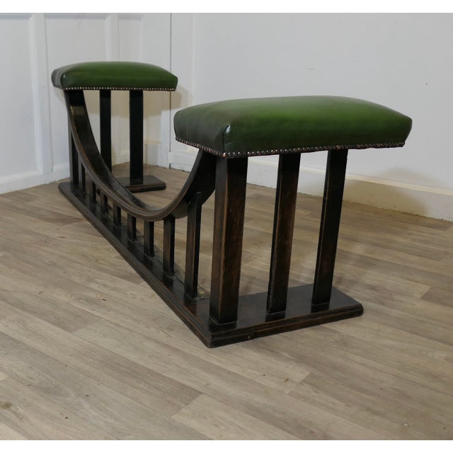 William Birch Arts and Crafts Heavy Oak Club Fender, 1890s For Sale - Image 3 of 10