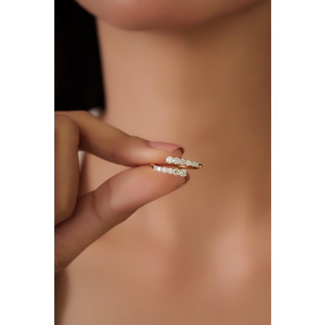 Contemporary 18k Yellow Gold Open Wrap Round Brilliant Diamond Bypass Ring Size 9 For Sale - Image 3 of 14
