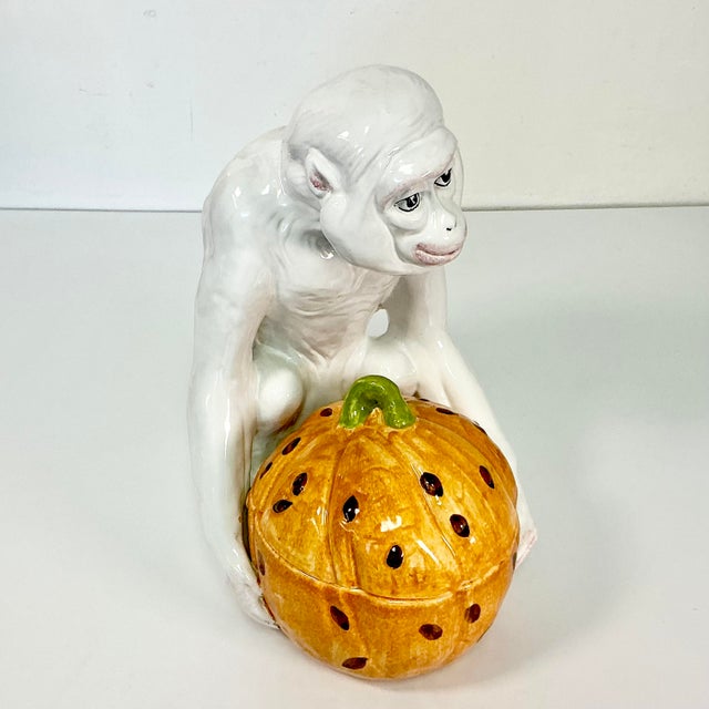 1950s Vintage Majolica Chinoiserie Hollywood Regency Figural Monkey With Pumpkin After Chelsea House, Halloween & Thanksgiving For Sale - Image 6 of 18
