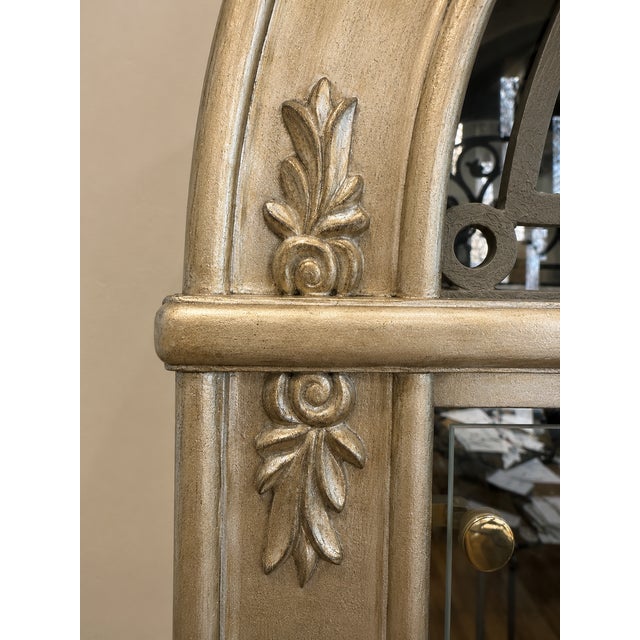 Henredon Henredon - Monumental Gold & Silver Leaf Arched Display Vitrines X3 For Sale - Image 4 of 7