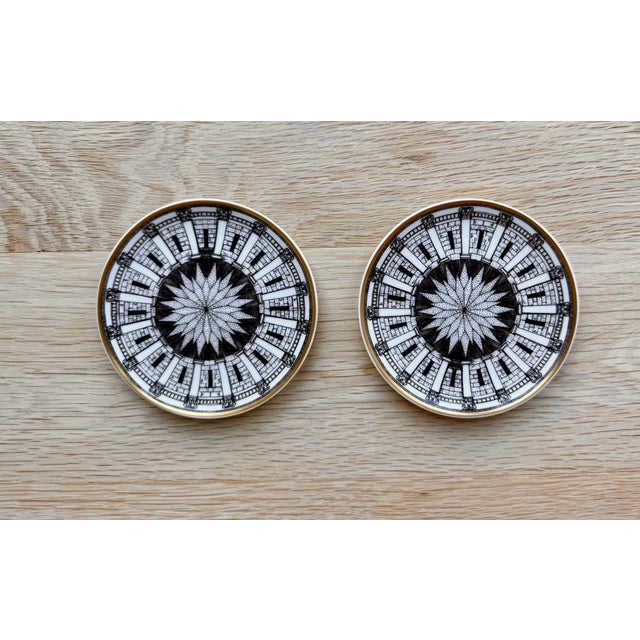 Late 20th Century Rosenthal Fornasetti Palladiana Porcelain Coasters / Dishes With Gold Trim – Set of 2, Boxed For Sale In Chicago - Image 6 of 6