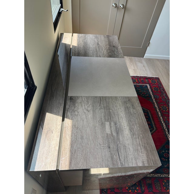 Alf Italia Montecarlo Executive Desk | Koto Grey High Gloss | Made in Italy | 2019 For Sale - Image 4 of 8