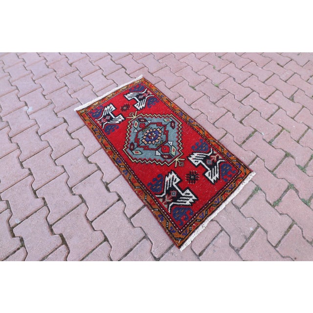 Traditional 1950s Turkish Vintage Wool Doormat Rug For Sale - Image 3 of 13