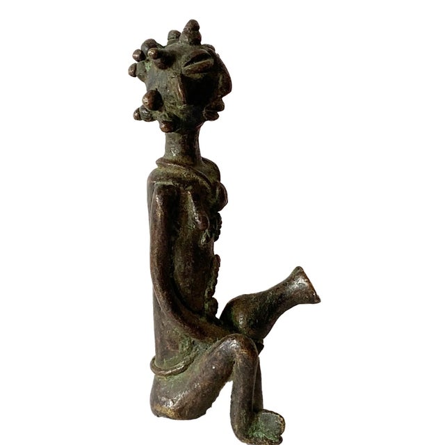 Vintage Benin Bronze Sculpture of a Seated Female W/Jar Nigeria A For Sale - Image 4 of 7