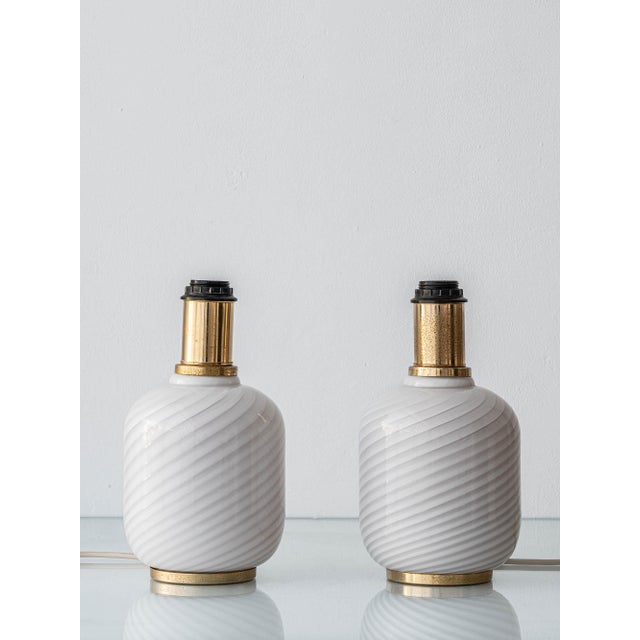 Vintage Murano Glass Opaline Spiral Table Lamps, Italy, 1960s, Set of 2 For Sale - Image 9 of 18