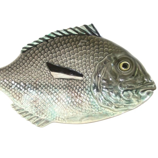 Mid-Century Modern Vintage Bordallo Pinheiro Gray Fish Ceramic Serving Plate Platter For Sale - Image 3 of 7