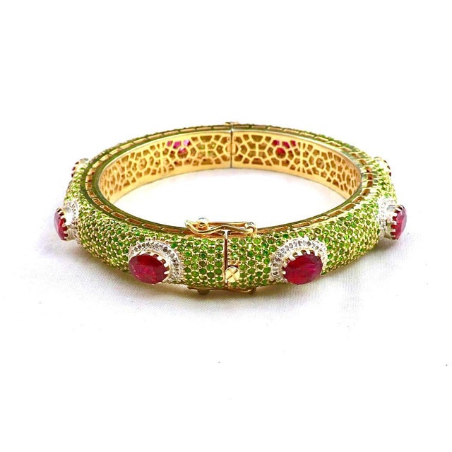 Bochic “Capri” Vintage Emerald, Ruby & Diamond Bangle Set In 18K Gold & Silver For Sale - Image 10 of 14