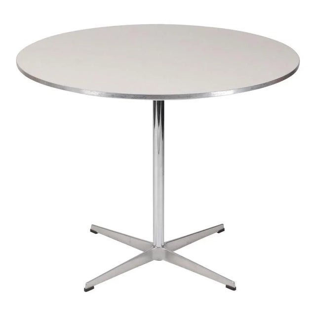 Fritz Hansen White Laminate Café Table by Arne Jacobsen for Fritz Hansen For Sale - Image 4 of 4