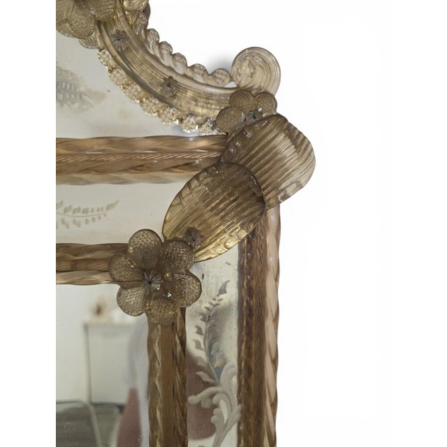 Glass Venetian Murano Glass Wall Mirror with Floral Engraving and Amber Details, 1950 For Sale - Image 7 of 11