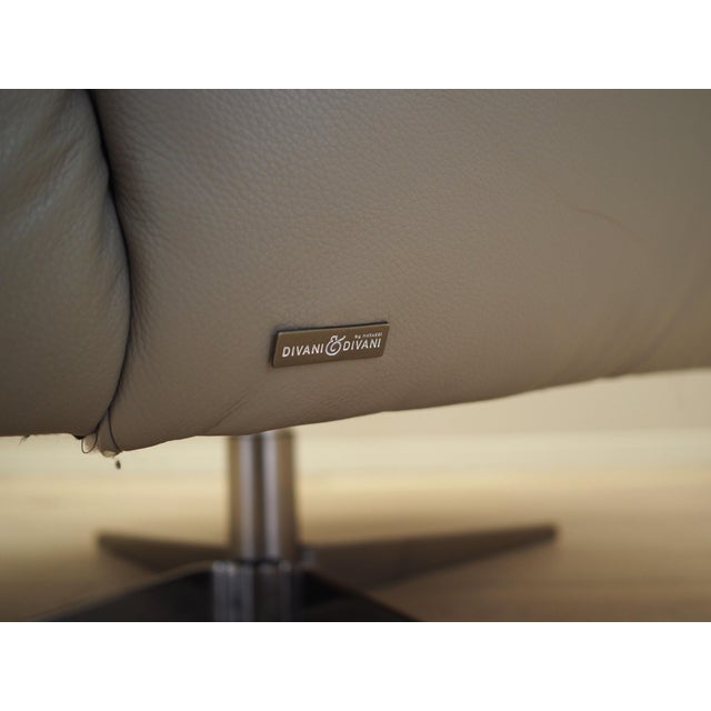 Vintage Italian Leather Swivel Chair from Natuzzi, 1990s For Sale - Image 16 of 18