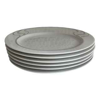 White and Gilt Asimmetria Salad Plates by Björn Wiinblad for Rosenthal Studio Linie, 1992, Set of 6 For Sale