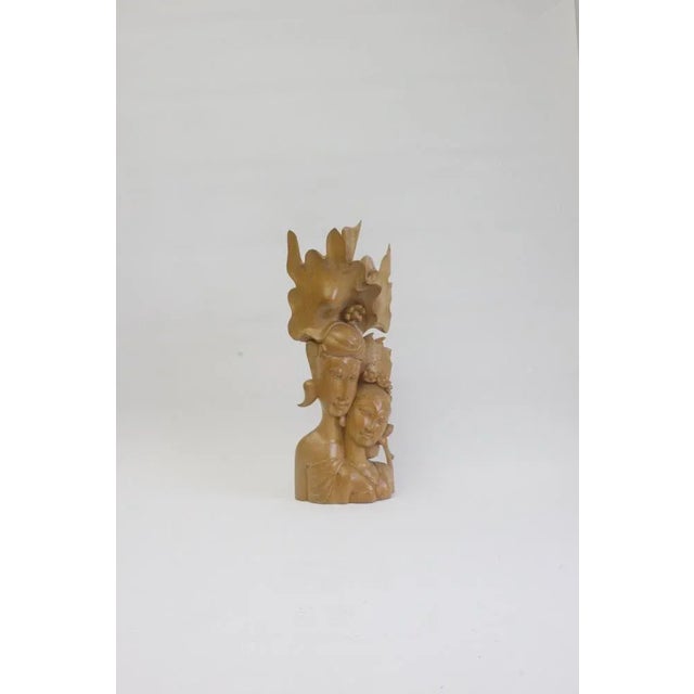 Balinese Art Deco Wooden Sculpture of a Couple, 1930s For Sale - Image 4 of 11