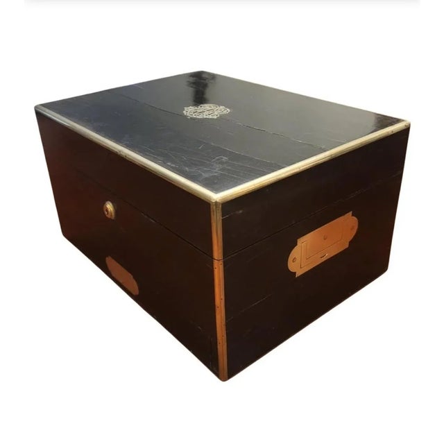 EXQUISITE ANTIQUE TRAVELLING CASE OR VICTORIAN NÉCESSAIRE DE VOYAGE A work of extraordinary craftsmanship, this exquisite...