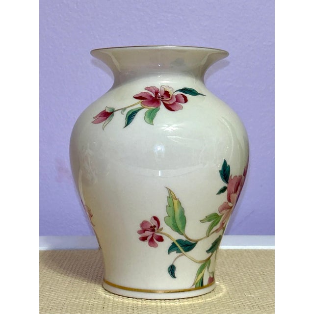 Lenox Barrington Vase For Sale In New York - Image 6 of 11