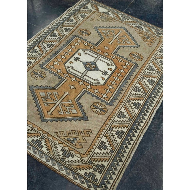 Turkish Vintage Rug 4' x 5'3" #16082 For Sale In Houston - Image 6 of 8