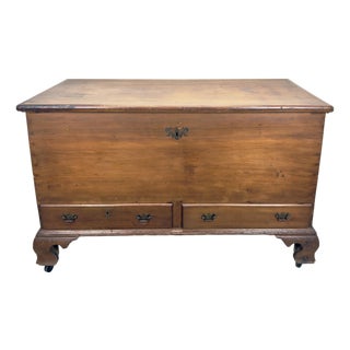 19th Century American Queen Anne Style Pine Blanket Chest Pennsylvania For Sale