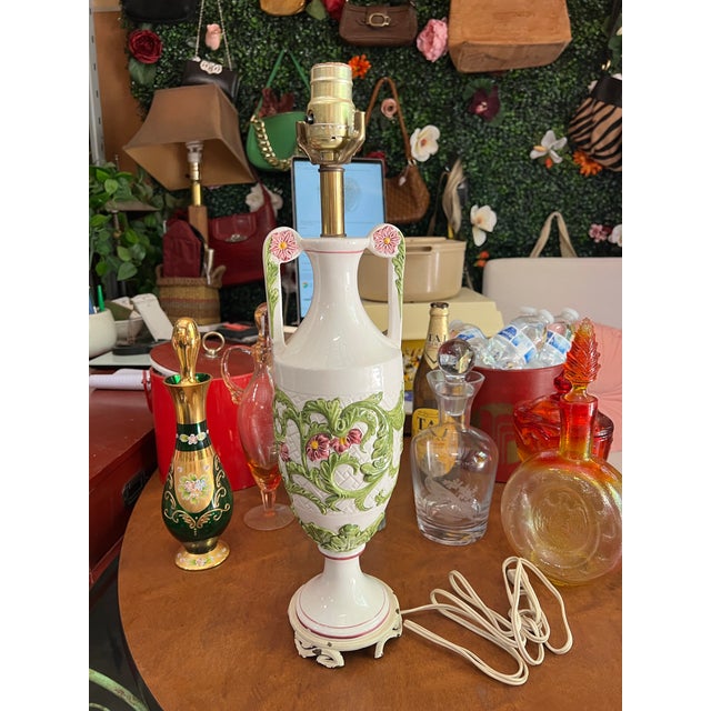 1970s Trellis Ivy Design Floral Lamp For Sale In Atlanta - Image 6 of 6