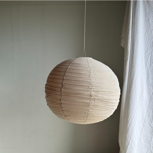 Beige Very Large Round Pinkish Rattan and Natural Linen Pendant Light For Sale - Image 8 of 18