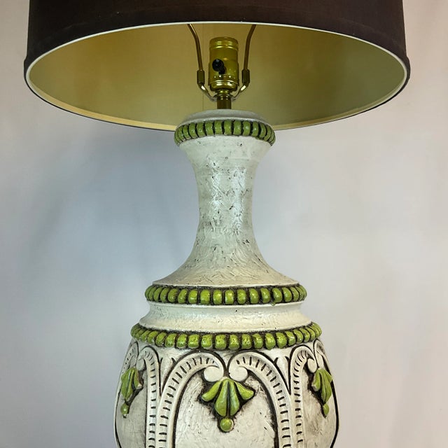 1950s Boho Chic Large Scale Plaster Table Lamp. For Sale - Image 4 of 11