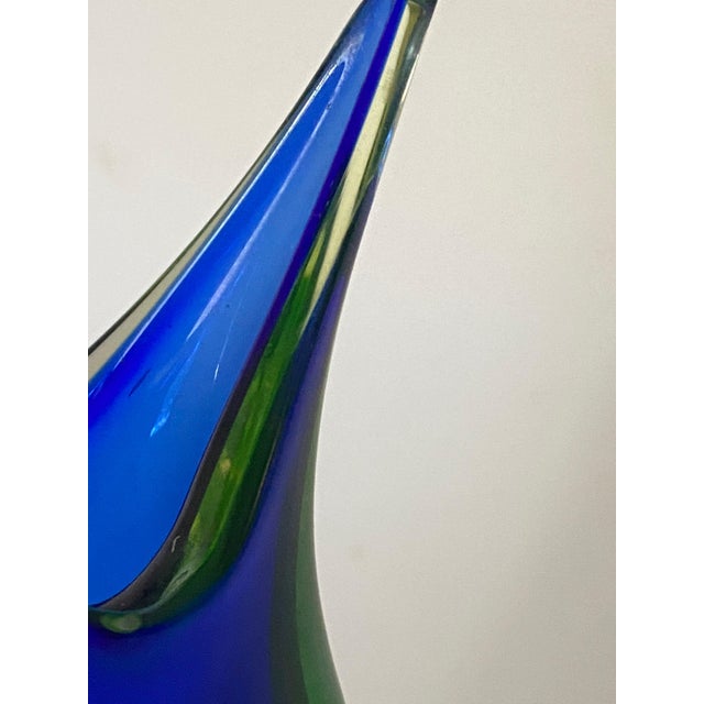 1960s Vintage Italian Cobalt Murano Sommerso Glass Flower Shape Vase, 1960s For Sale - Image 5 of 9