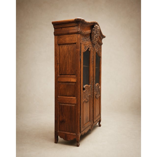 French French Louis XV Revival Carved Oak Display Armoire For Sale - Image 3 of 11