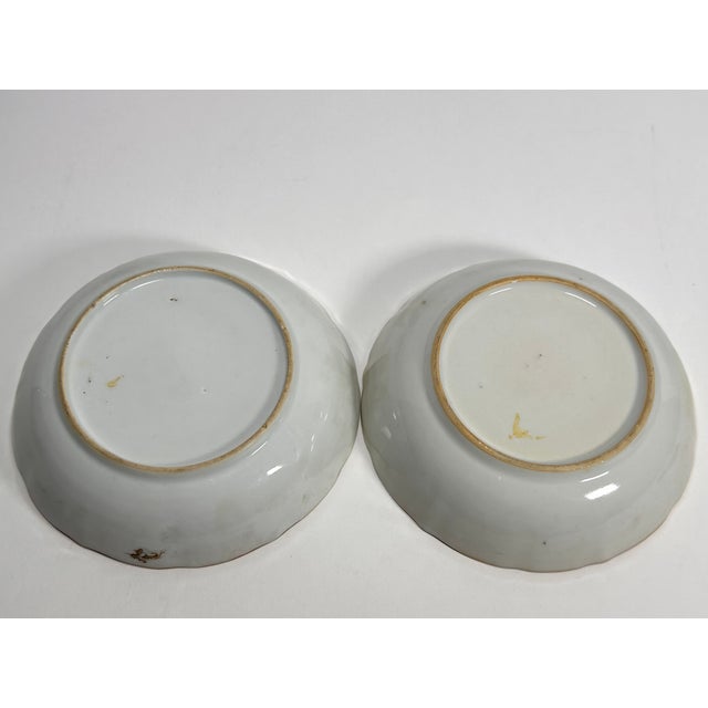 18th Century Chinese Export Blue & White Tea Bowls and Underplates With English Clobbering - Set of 5 For Sale - Image 6 of 13