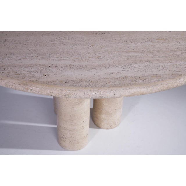 Il Colonnato Dining Table in Travertine by Mario Bellini for Cassina, 1970s, in Very Good conditions. Designed 1970 to...