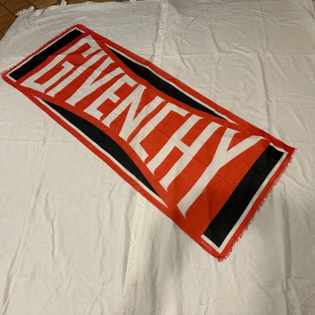 Ruby Red 2000s Blue, Red and White Cotton Oversized Scarf by Givenchy For Sale - Image 8 of 10