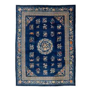 Antique Chinese Wool Rug – Blue Field, Floral Medallion, Early 20th Century